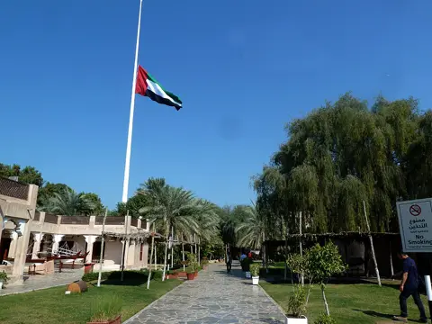 ابوظبی ہیریٹیج ولیج — گاؤں روایتی اماراتی آبادکاری کے عناصر دوبارہ بناتا ہے۔