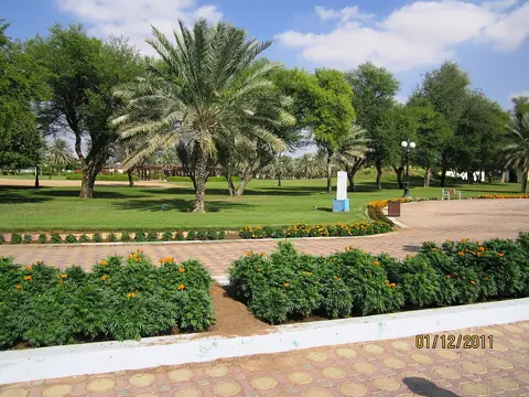 ہیلی آثارِ قدیمہ پارک — ہیلی آثارِ قدیمہ پارک کے اندر دوسرے زائر کا زاویہ۔