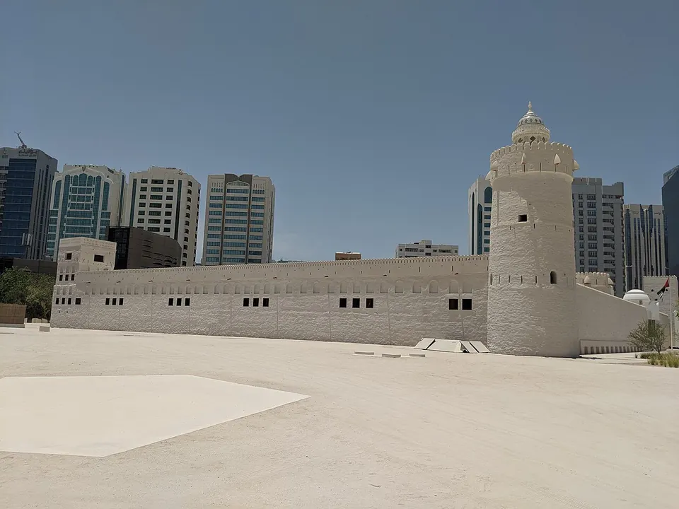 قصر الحصن